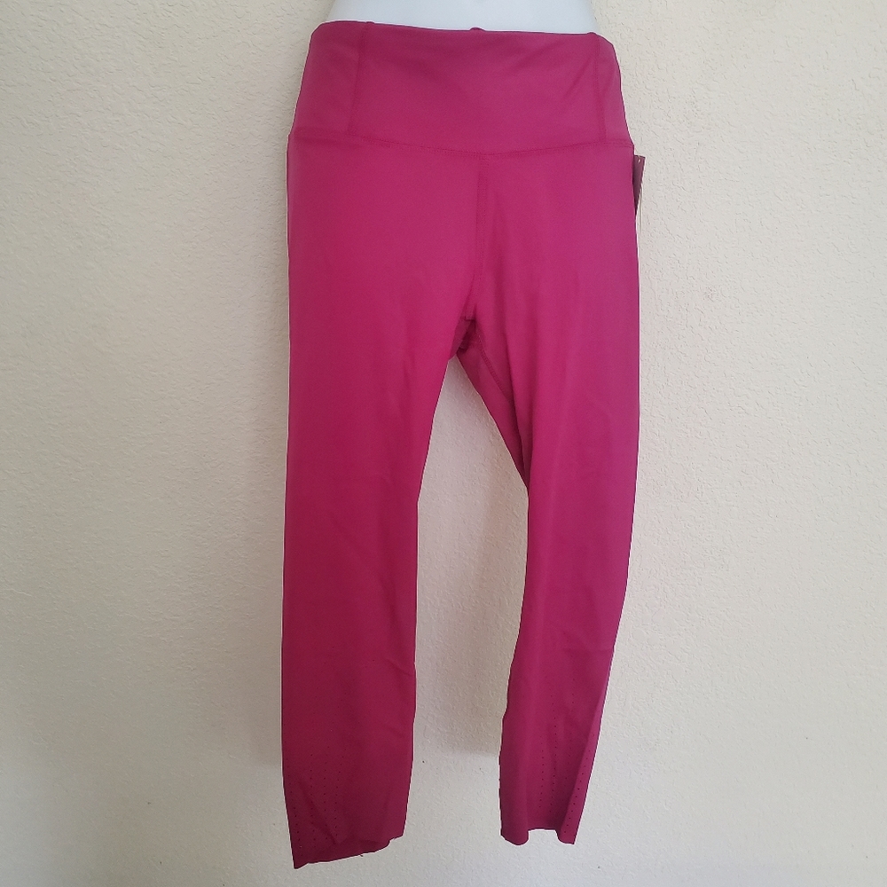 Sleek Run High-Rise Capri Leggings - All in Motion